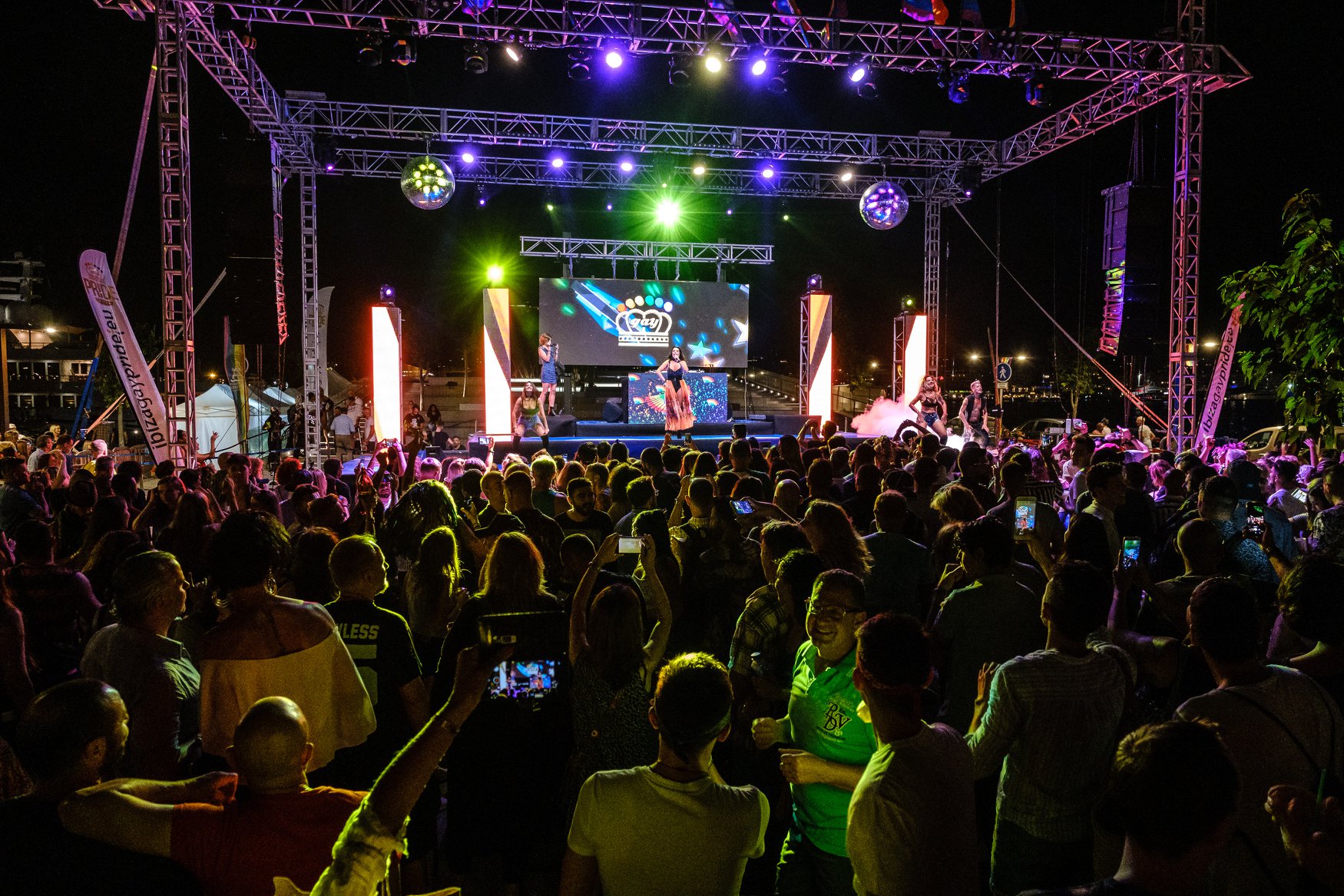 64586866_2329911793892179_1233043191800791040_n