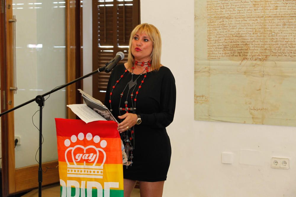 9e054e35-f579-4294-b694-f44e00baeeeb_source-aspect-ratio_default_0