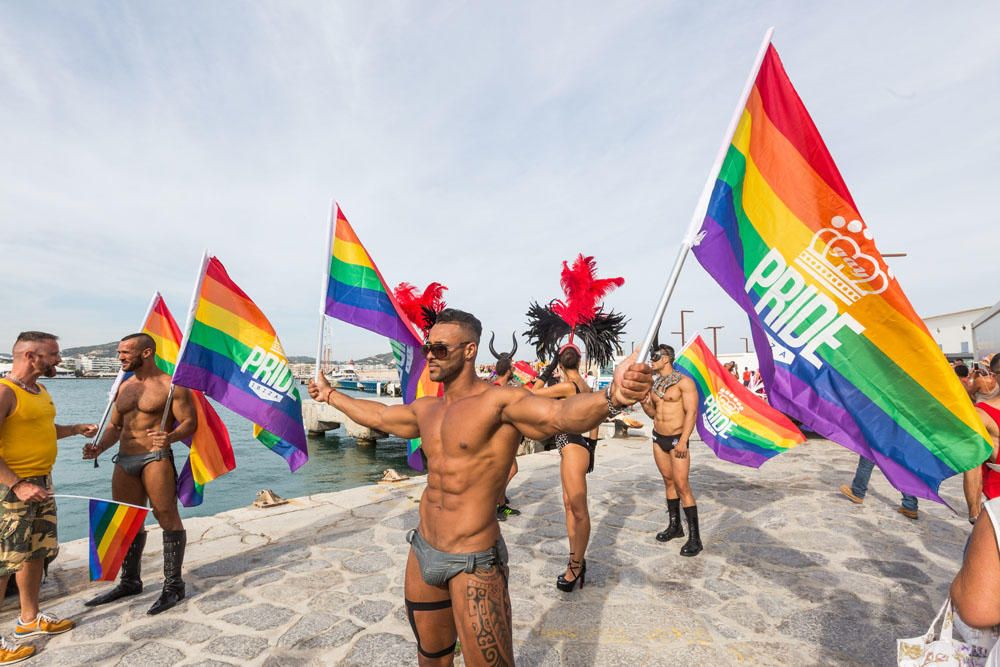 e19ed49a-0cfc-49a8-9c9b-6b02669c2efb_source-aspect-ratio_default_0