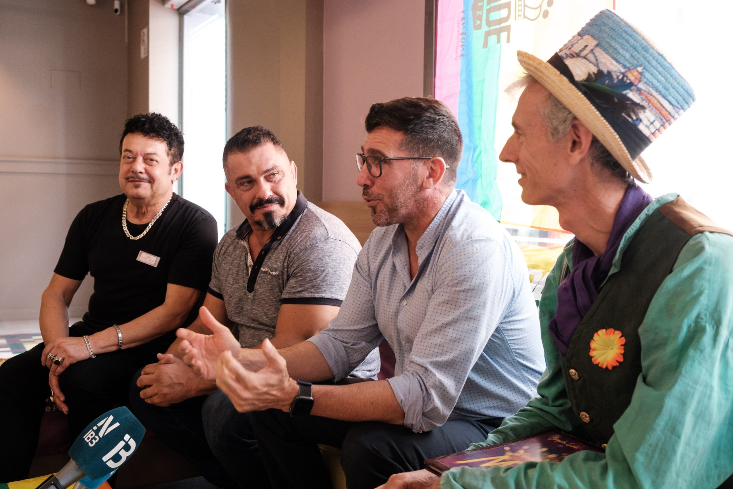 Ibiza Pride. Presentación ICONOS, Hotel Purple, Sant Antoni. Prsentan Antonio Balibrea, director de Ibiza Pride y Miquel Tur, concejal de Turismo del Ayuntamiento de Sant Antoni, acompañados por Gianluca Melisse, director de Purple Hotel y Rafarelius, auntor del libro ilustrado Manuela.