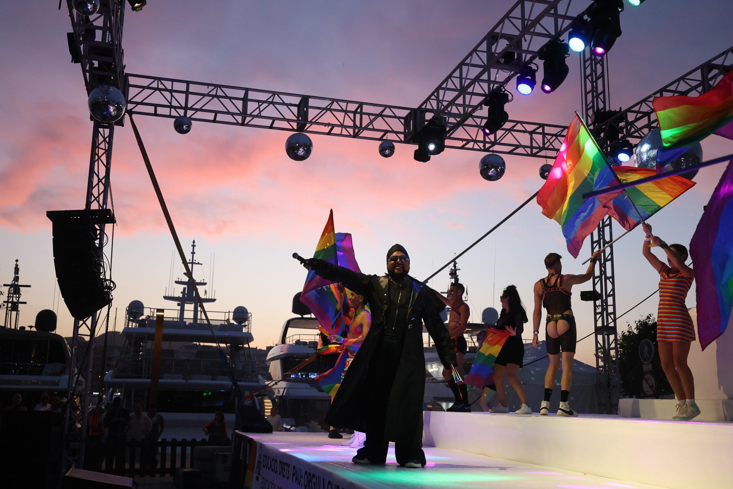 IBIZA. PRIDE PARADE. ORGULLO.