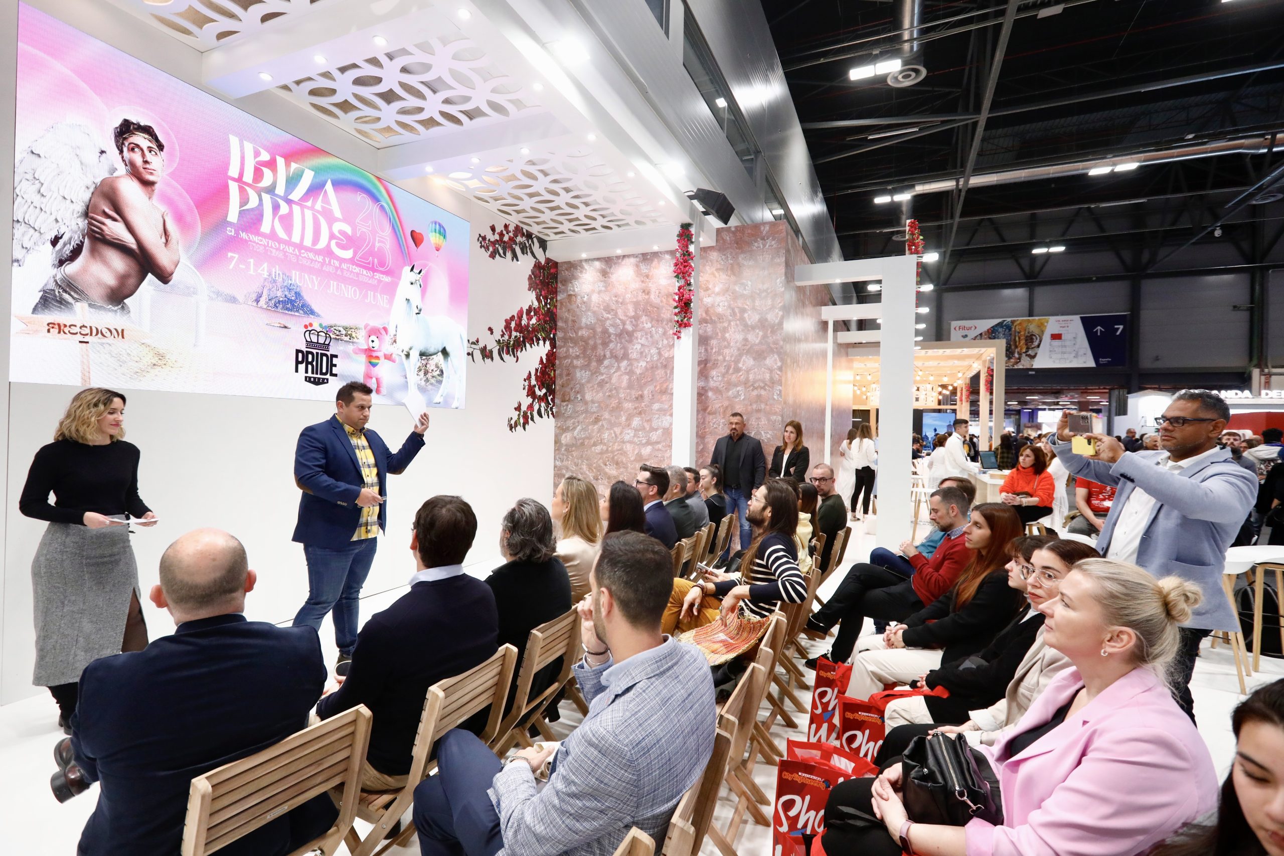 IBIZA PRIDE DONDE NACE EL ARCOIRIS_5D_3159